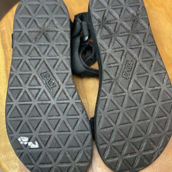 Teva Black Women's Midform Universal Sandal - Picture 12 of 13